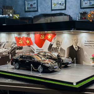 HỘP ĐỂ XE CỐ TỔNG BÍ THƯ : NGUYỄN PHÚ TRỌNG